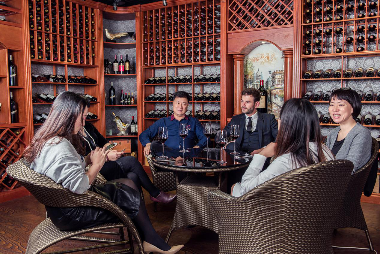 藍菲紅酒銷(xiāo)量暴漲，法酒莊訪(fǎng)華進(jìn)一步加深戰略合作